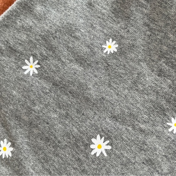 NWOT Ban.do French Terry Summer Camp Shorts in Daisy Print - Picture 8 of 9